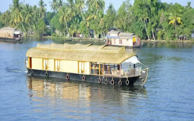 Elisha Houseboats