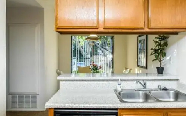 Londonderry Apartment #873933 by RedAwning