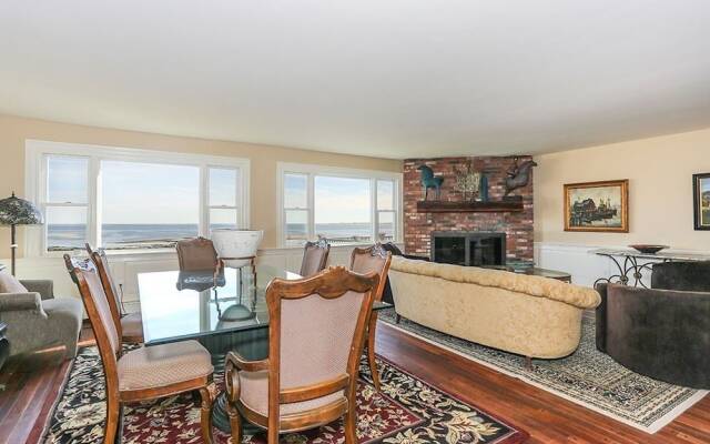 803 Commercial St Home