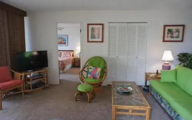 Country Club Villas 101