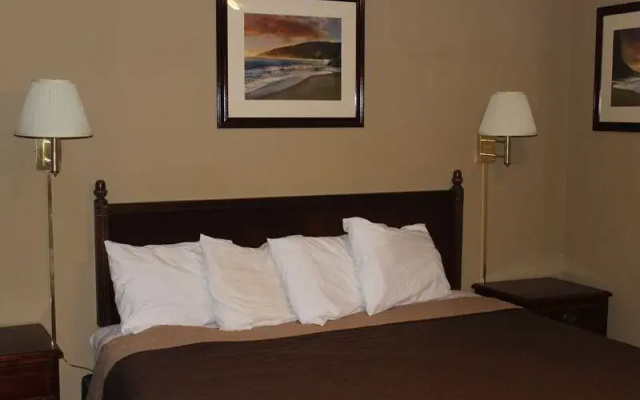 Eastwood Inn Of Wadena