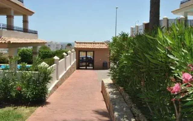 Oasis De La Cala Apartment Complex