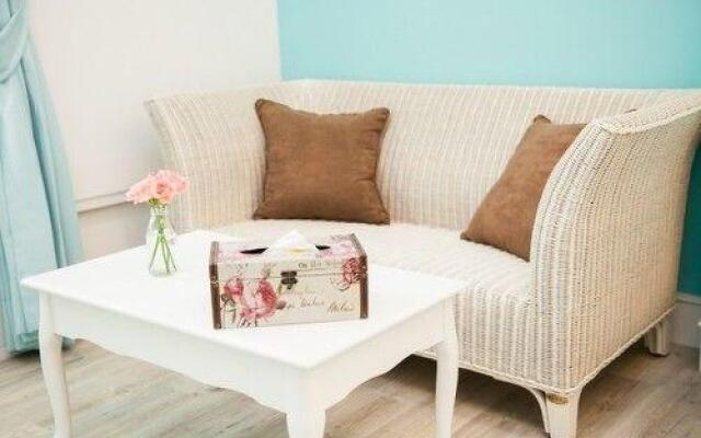 Green Light Nanping Hall 1