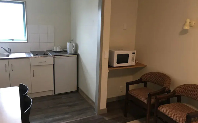Manukau City Lodge