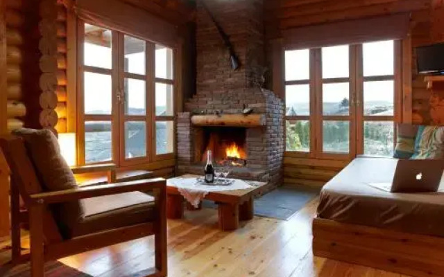 Hyades Mountain Resort