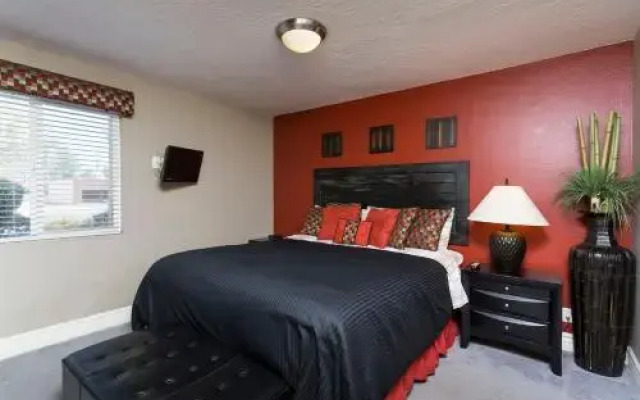 Woodland Springs - 3 Br Condo