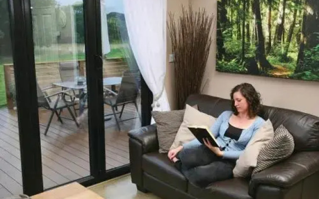 Upton Lakes & Lodges