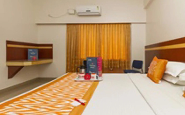 OYO Rooms Majestic Gandhinagar 3