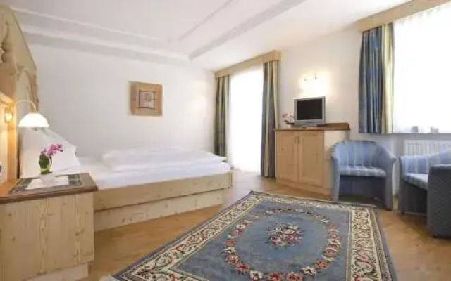 Hotel Comploj