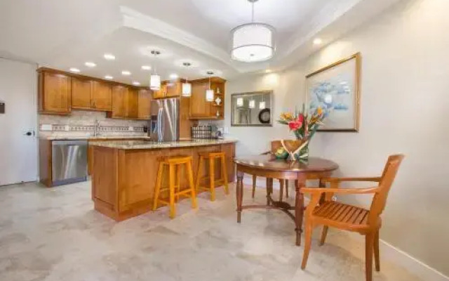 Kauhale Makai 434, 2 Bedroom, 2 Bathroom Oceanfront Condo, Pool