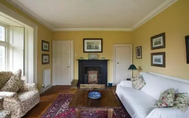 Ballealy Cottage