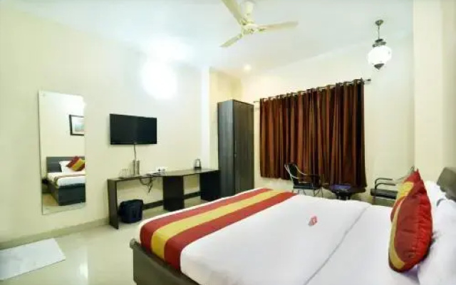 OYO 7676 Golden Sunrise Inn