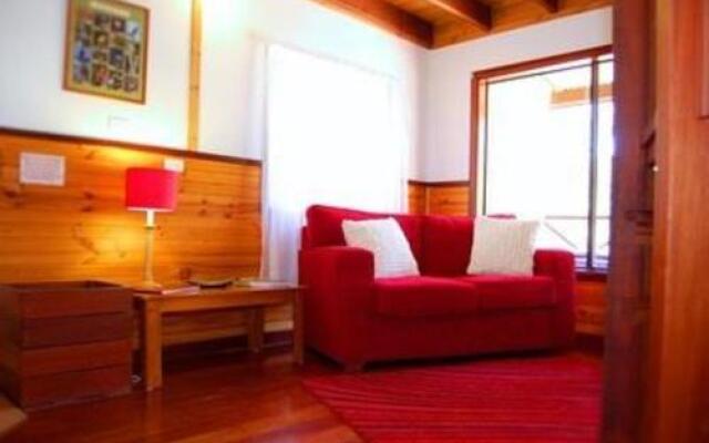 Beyonderup Falls Adult Retreat