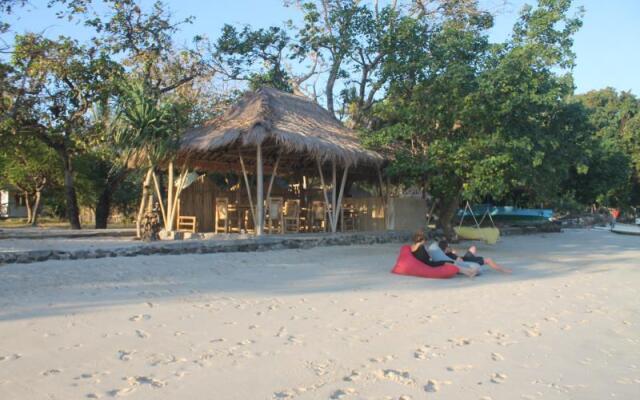 Avatar Raja Bungalow Gili Asahan