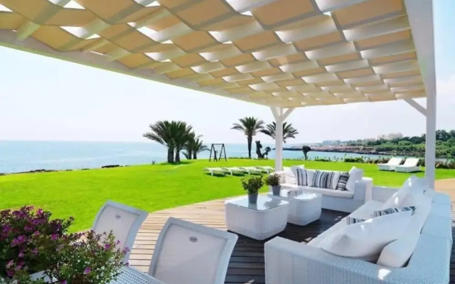 Sirina Villas