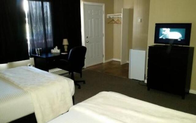 Middleton Motel & Suites