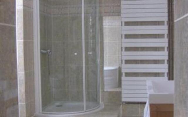 Gite Les Volets Rouges