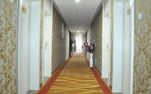 Hefei 7 Plus 1 Business Hotel Fei River Road