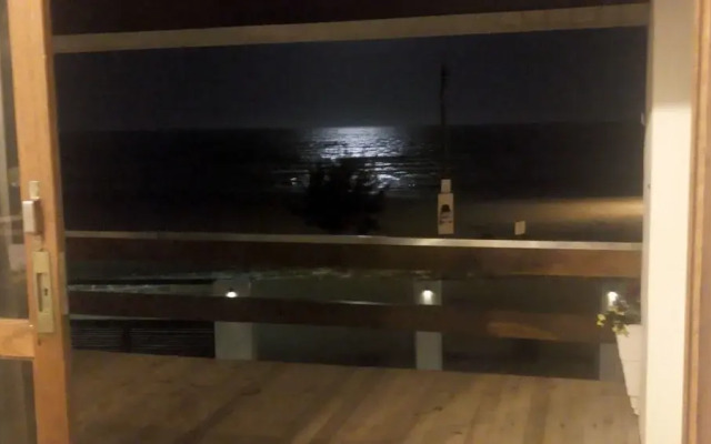 Beach Flat