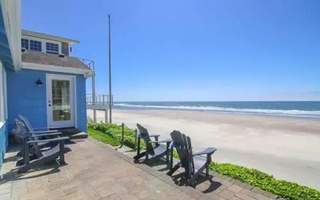Ocean's Edge - 4 Br home by RedAwning