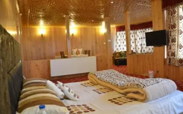 Hotel Hilltop