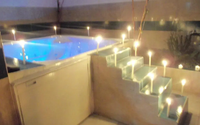 Women's Wellness Hostel y Spa