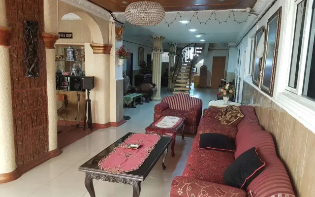 Hotel Karya