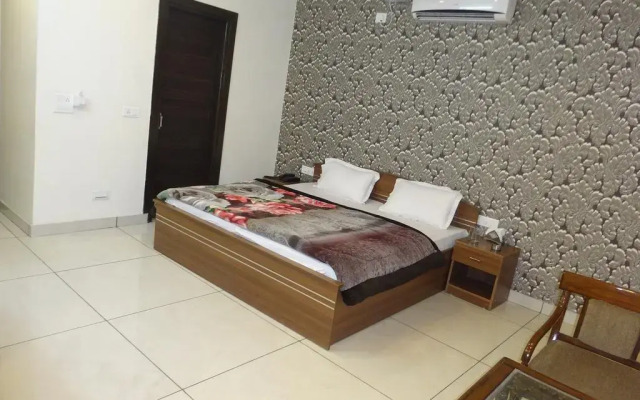 The Shradha Hotel