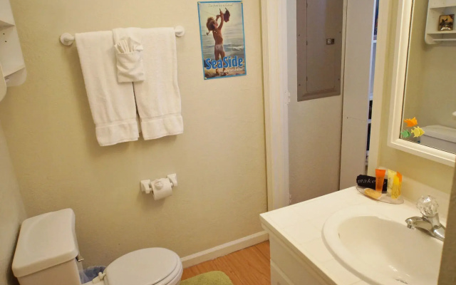 Dreamcatcher 2 Br home by RedAwning