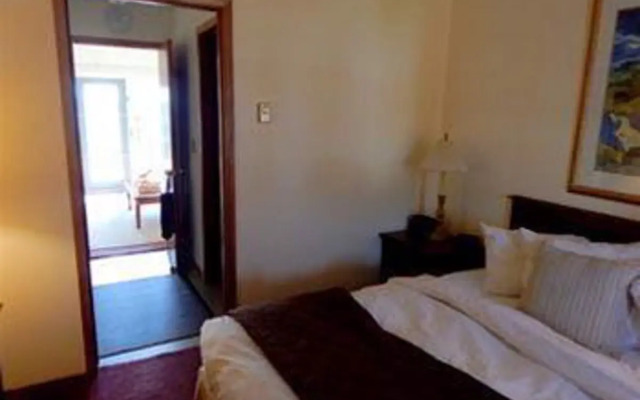 Waterfront Garden Suites