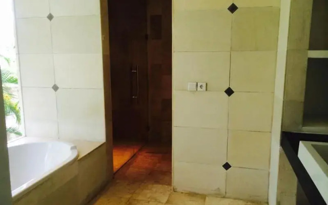 Bali White Villa