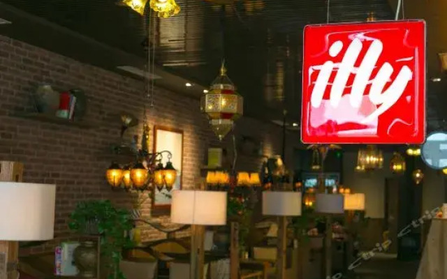 Linyi Hongcui Garden Hotel