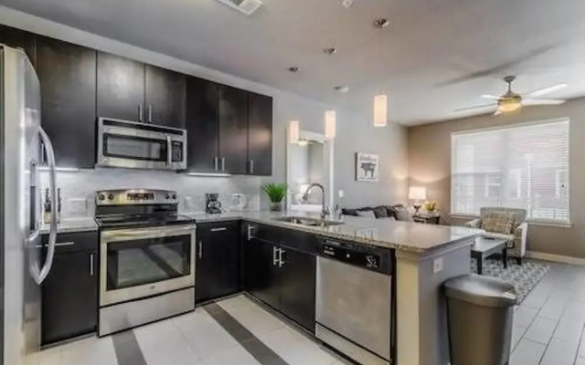 Downtown Dallas 2BR Apts