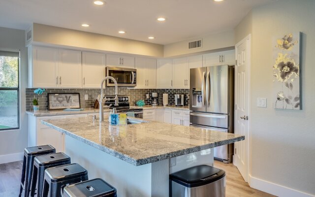 Scottsdale Dream Estate - 6 Br Home