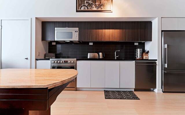 2 Storey Downtown Townhouse