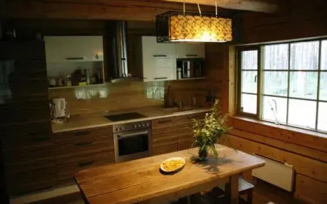 Mändjala Forest House