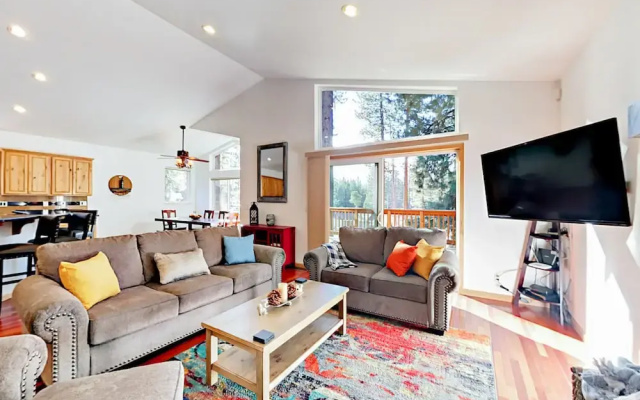 3169 Pioneer Trl Home