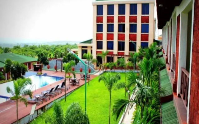 GreenLeaf Resort & Spa Ganpatipule