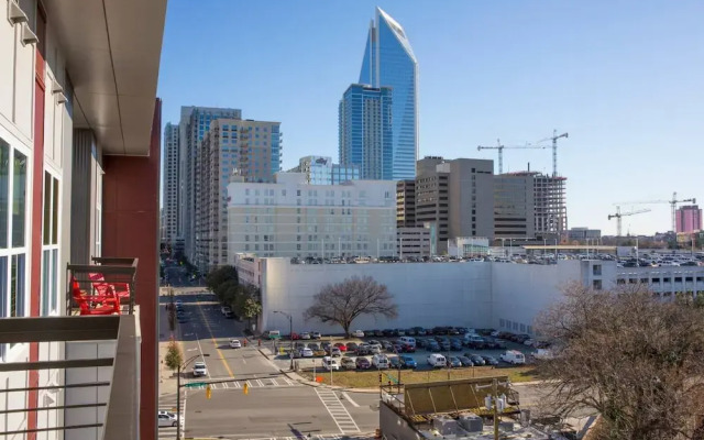 Stunning 1BR Apt In Uptown Near Ballpark