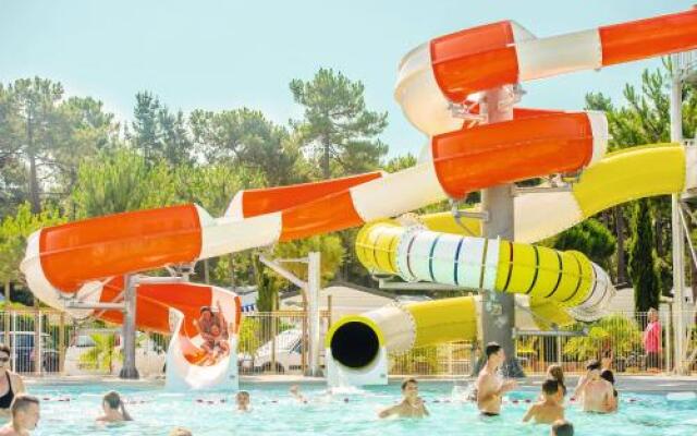 Camping Sunissim Riez À la Vie by Locatour