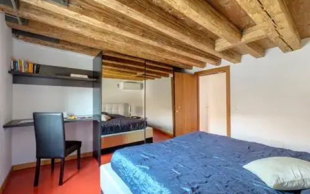 The Lion's House APT4