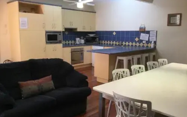 Warm and welcoming home by the beach - The Boulevarde, Bongaree