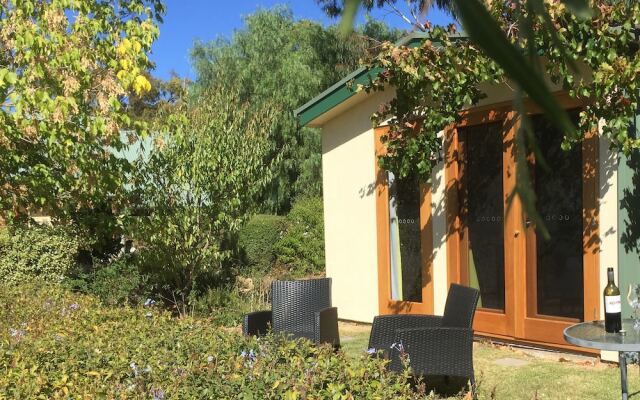 The Jonathan Art Centre