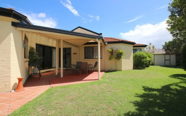 Tekani - Lennox Head