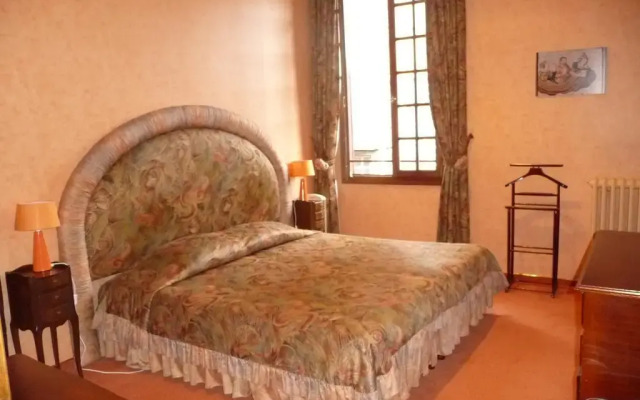 Logis Auberge Saint Jacques