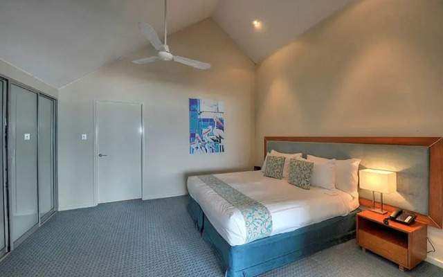 Sea Side Villa 3B