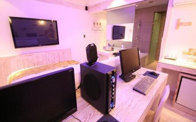 Jongno Abueson Hotel