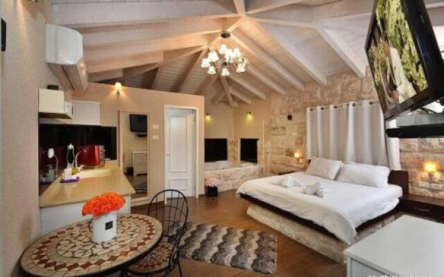 Monro Boutique Suites