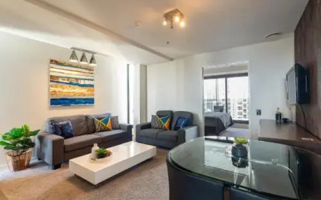 Stylish Two Bedroom Apartment With A View