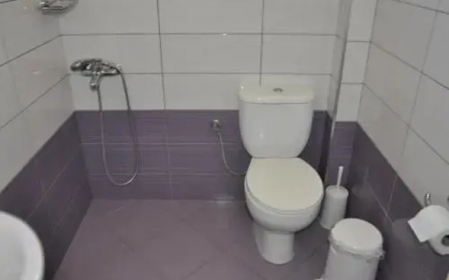 Hotel Prinos